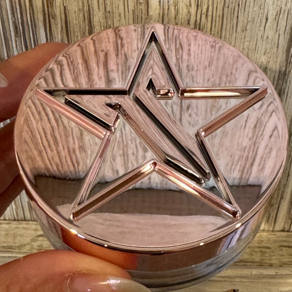 Jeffree Star Magic Star Luminous Setting Powder Beige NIB - Picture 7 of 8